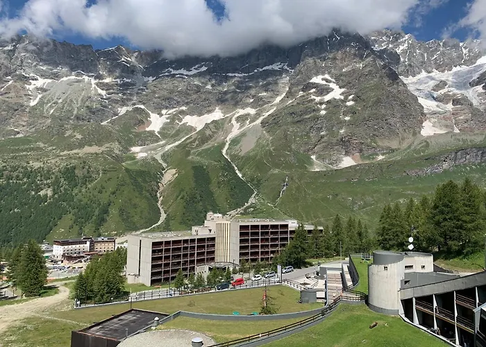 Cervinia In Out - Spacious Appartamento